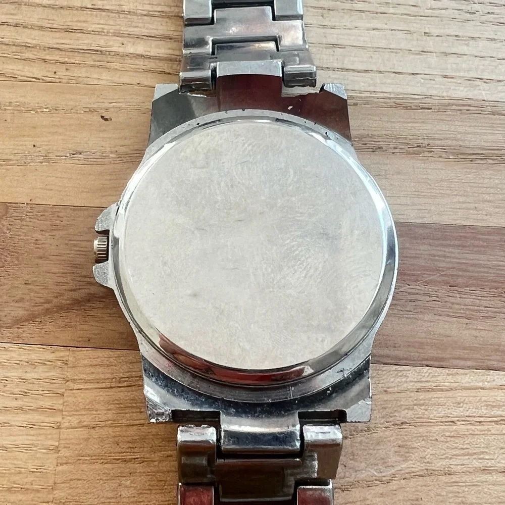 Unbranded Ladies all over rhinestones silver tone fashion watch NEW BATTERY